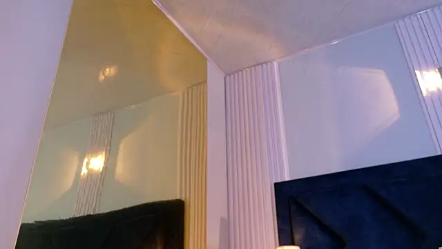 MollyCruz online show from 21, 10, 2025