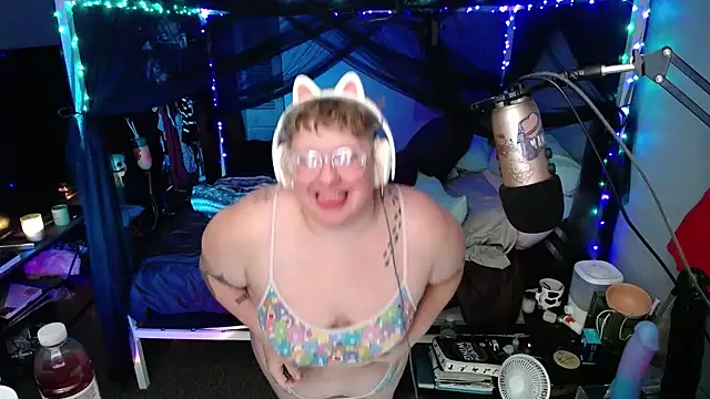 Snapshot of FatVeronica chatting on 24, 1, 2025 FatVeronica online show from 24, 1, 2025