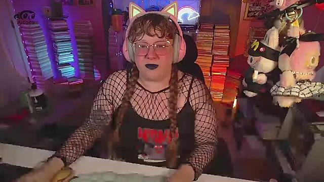 Snapshot of FatVeronica chatting on 3, 7, 2026 FatVeronica online show from 3, 7, 2026
