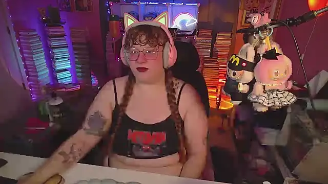Snapshot of FatVeronica chatting on 31, 7, 2026 FatVeronica online show from 31, 7, 2026
