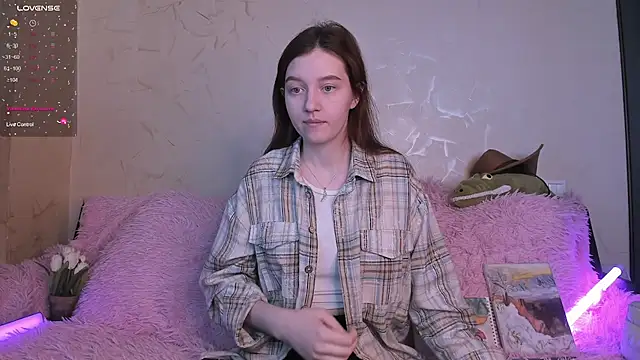 Ksuhesa online show from 24, 2, 2025