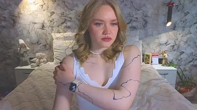 Aurora Golden1 online show from 24, 4, 2026