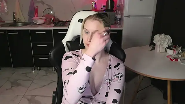 MertyXX online show from 3, 5, 2026