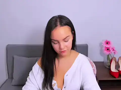 Snapshot of KendalNew chatting on 3, 2, 2025 KendalNew online show from 3, 2, 2025