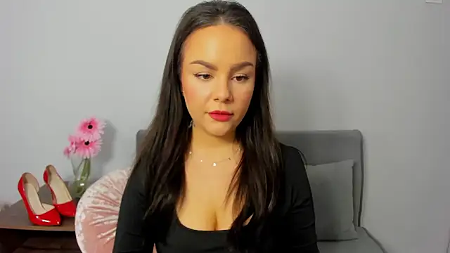 Snapshot of KendalNew chatting on 4, 3, 2025 KendalNew online show from 4, 3, 2025