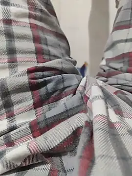 Snapshot of ertance40 chatting on 22, 11, 2025 ertance40 online show from 22, 11, 2025