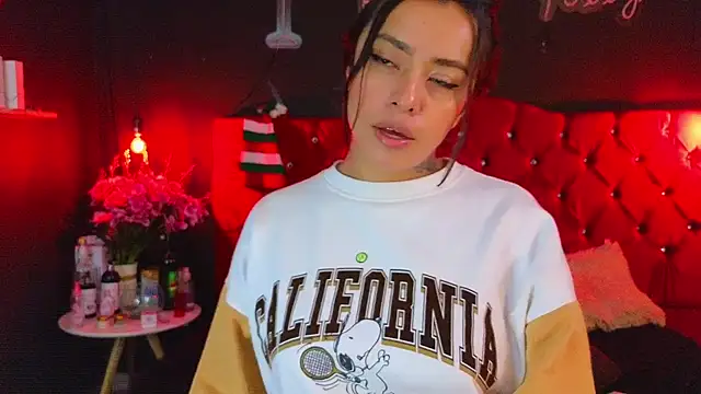 Snapshot of foxxy_nasty chatting on 21, 12, 2024 foxxy nasty online show from 21, 12, 2024