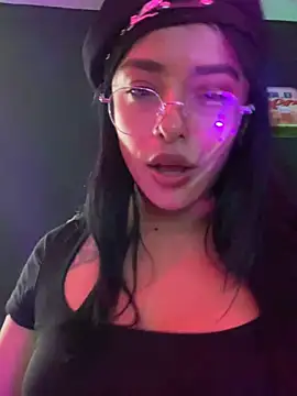 Snapshot of foxxy_nasty chatting on 14, 2, 2025 foxxy nasty online show from 14, 2, 2025