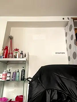 Snapshot of foxxy_nasty chatting on 13, 9, 2025 foxxy nasty online show from 13, 9, 2025