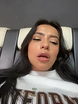 Snapshot of foxxy_nasty chatting on 8, 10, 2025 foxxy nasty online show from 8, 10, 2025