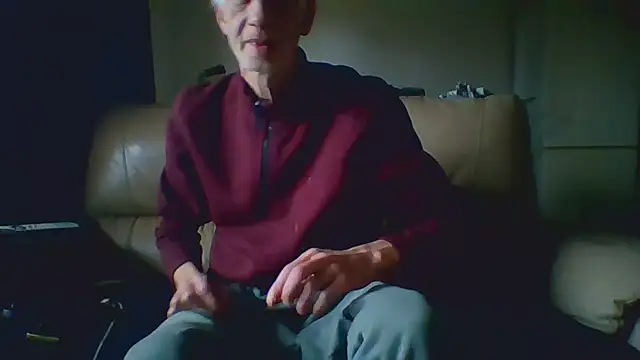 Snapshot of brenzs chatting on 28, 11, 2025 brenzs online show from 28, 11, 2025