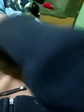 Snapshot of Robertoch chatting on 15, 11, 2025 Robertoch online show from 15, 11, 2025