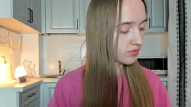 leslie my lovee online show from 11, 11, 2025