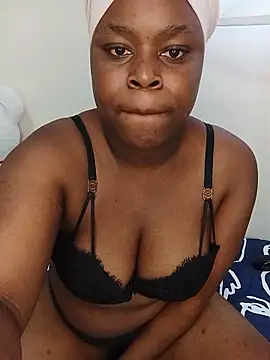 Snapshot of chocolete_candy chatting on 3, 12, 2025 chocolete candy online show from 3, 12, 2025