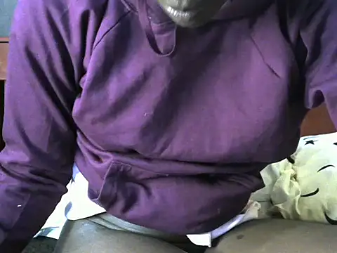 Snapshot of Cute_ninah chatting on 13, 10, 2025 Cute ninah online show from 13, 10, 2025