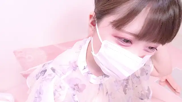 Snapshot of x--Miu--x chatting on 13, 3, 2025 x--Miu--x online show from 13, 3, 2025