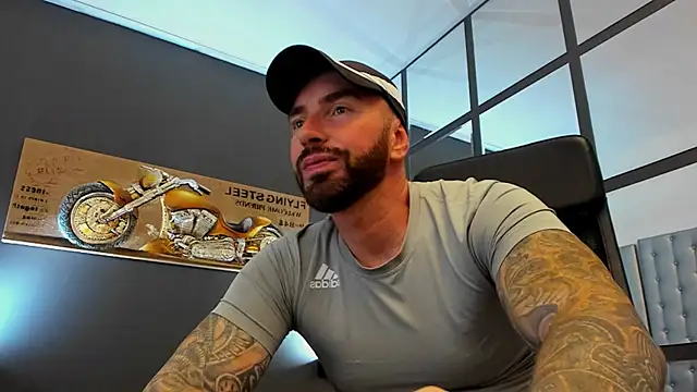 Snapshot of AronGrant chatting on 26, 9, 2025 AronGrant online show from 26, 9, 2025