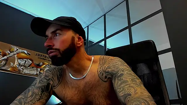 Snapshot of AronGrant chatting on 3, 12, 2025 AronGrant online show from 3, 12, 2025