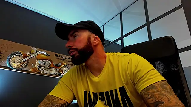 Snapshot of AronGrant chatting on 3, 6, 2026 AronGrant online show from 3, 6, 2026