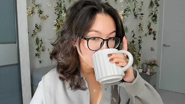 Snapshot of AgnieszkaBanana chatting on 9, 11, 2025 AgnieszkaBanana online show from 9, 11, 2025