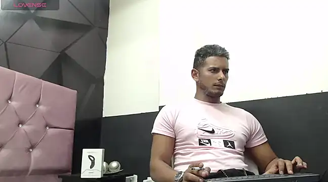 Chris Dick23 online show from 5, 1, 2025