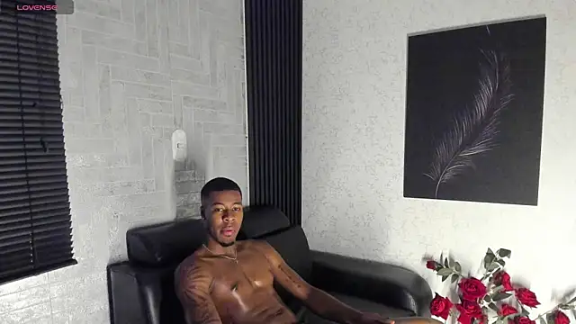 Lil Curved online show from 9, 9, 2025