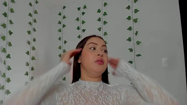 Miaa Garcia online show from 28, 2, 2026