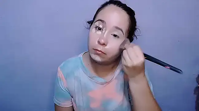 Snapshot of SubLayla01 chatting on 12, 12, 2024 SubLayla01 online show from 12, 12, 2024