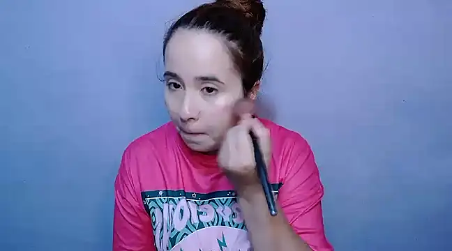 Snapshot of SubLayla01 chatting on 13, 1, 2025 SubLayla01 online show from 13, 1, 2025