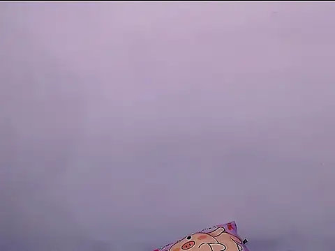 Snapshot of SubLayla01 chatting on 20, 10, 2025 SubLayla01 online show from 20, 10, 2025