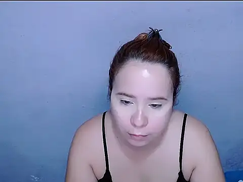 SubLayla01 online show from 14, 4, 2026