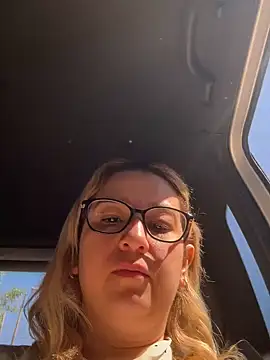 amooraaamoon online show from 18, 2, 2025