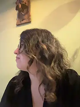 Snapshot of amooraaamoon chatting on 28, 7, 2026 amooraaamoon online show from 28, 7, 2026