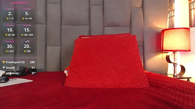 Snapshot of SELENA_BIGBOOBS chatting on 15, 3, 2025 SELENA BIGBOOBS online show from 15, 3, 2025