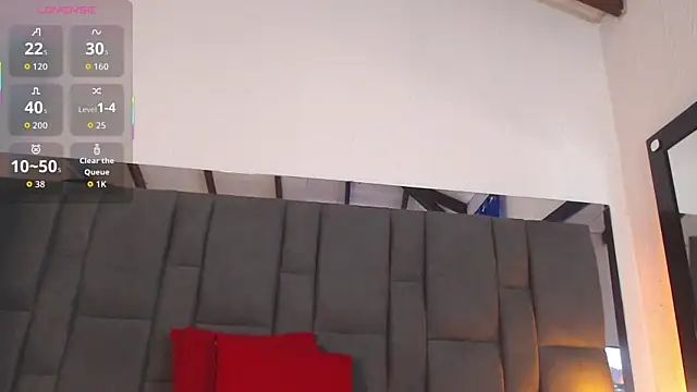 Snapshot of SELENA_BIGBOOBS chatting on 14, 10, 2025 SELENA BIGBOOBS online show from 14, 10, 2025