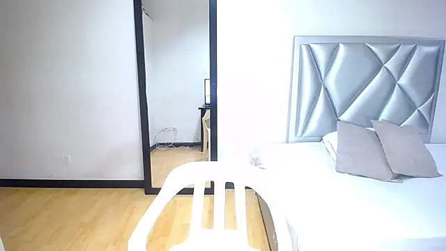 exotic karmella online show from 21, 2, 2025