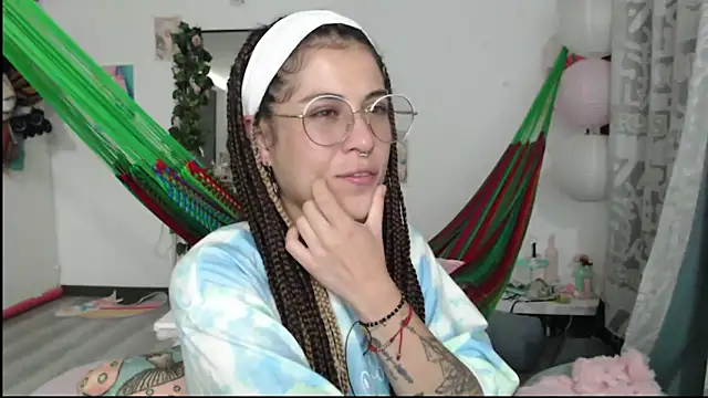 Snapshot of Hellen_dumont chatting on 14, 5, 2026 Hellen dumont online show from 14, 5, 2026