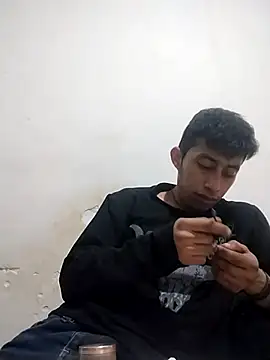 Flaquito pitudo online show from 25, 12, 2024