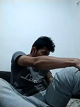 Flaquito pitudo online show from 2, 1, 2025