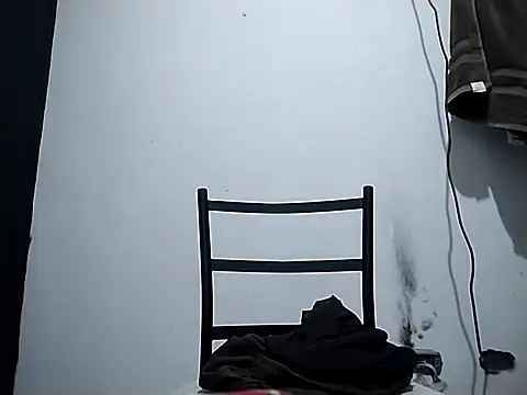 Flaquito pitudo online show from 2, 1, 2025