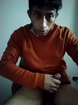 Flaquito pitudo online show from 12, 1, 2025