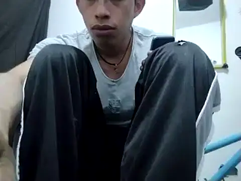 Flaquito pitudo online show from 3, 3, 2025