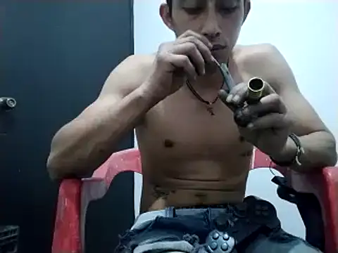 Flaquito pitudo online show from 7, 3, 2025