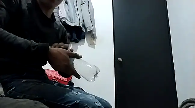 Flaquito pitudo online show from 11, 3, 2025