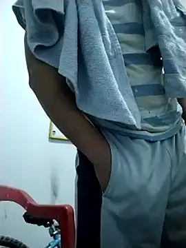 Flaquito pitudo online show from 12, 3, 2025