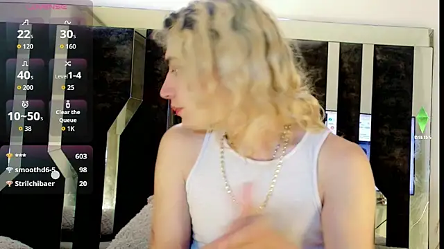 Snapshot of honey_skin chatting on 3, 12, 2025 honey skin online show from 3, 12, 2025