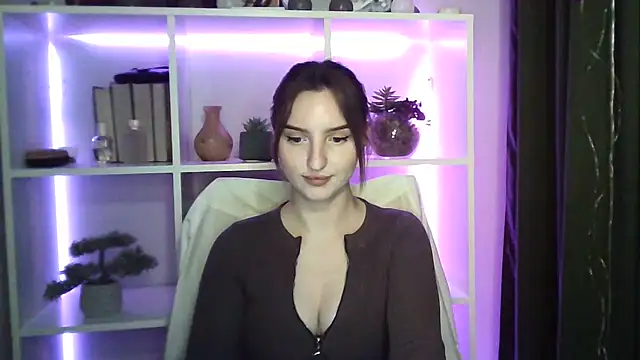 X Alisa online show from 18, 3, 2025