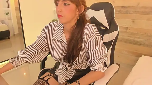 candy summer28 online show from 26, 2, 2026