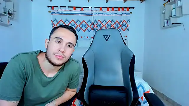 xxx sweet couple  online show from 17, 12, 2024