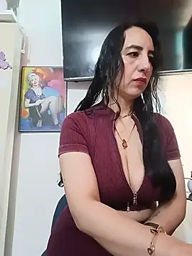 Snapshot of christine-x chatting on 10, 6, 2026 christine-x online show from 10, 6, 2026
